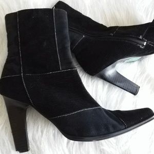 Women's Boots Size 7